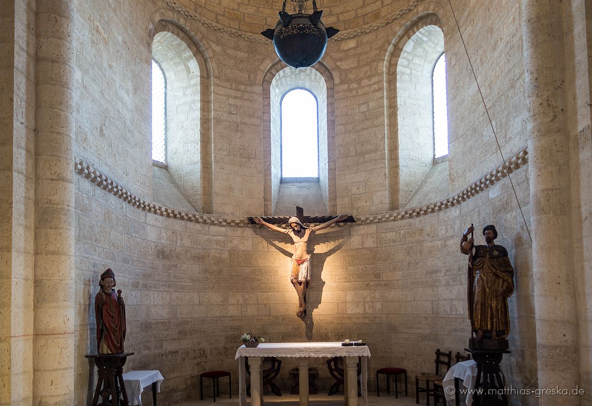 MSG_20160907195903__DSC6409.JPG - St. Martin in Frómista – Altar